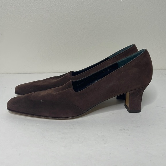 Salvatore Ferragamo Suede Heels Sz 8 (2A) Narrow‎ Fit Brown - Picture 1 of 9